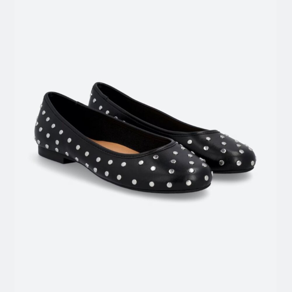 Make me an offer! DV by Dolce Vita Thelmah Flat